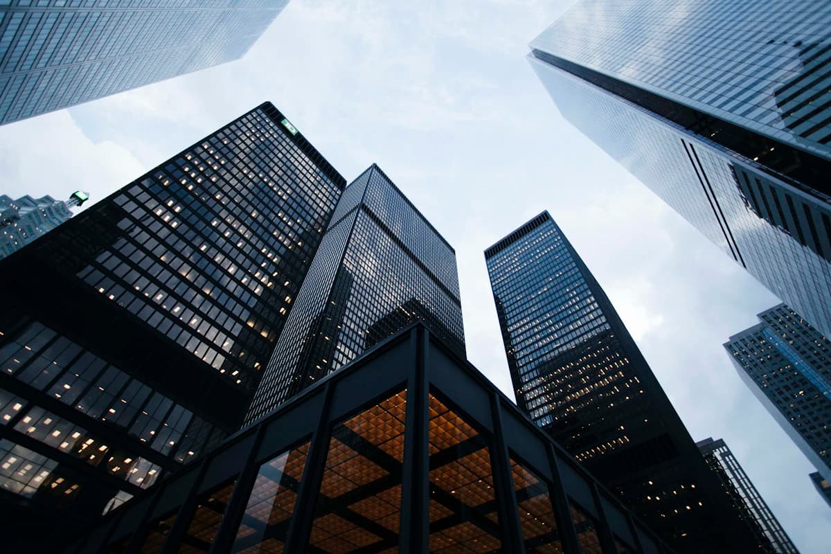 Operational workflow and software architecture diagram for Real Estate